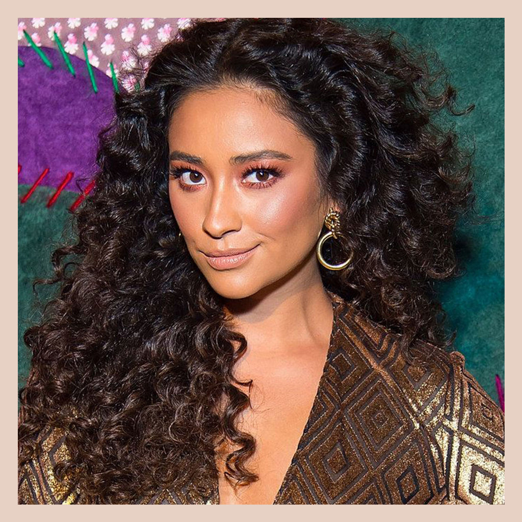 Bebonia Curly Clip-In Hair Extensions Will Help You Get These Celebrity Fall Hairstyles